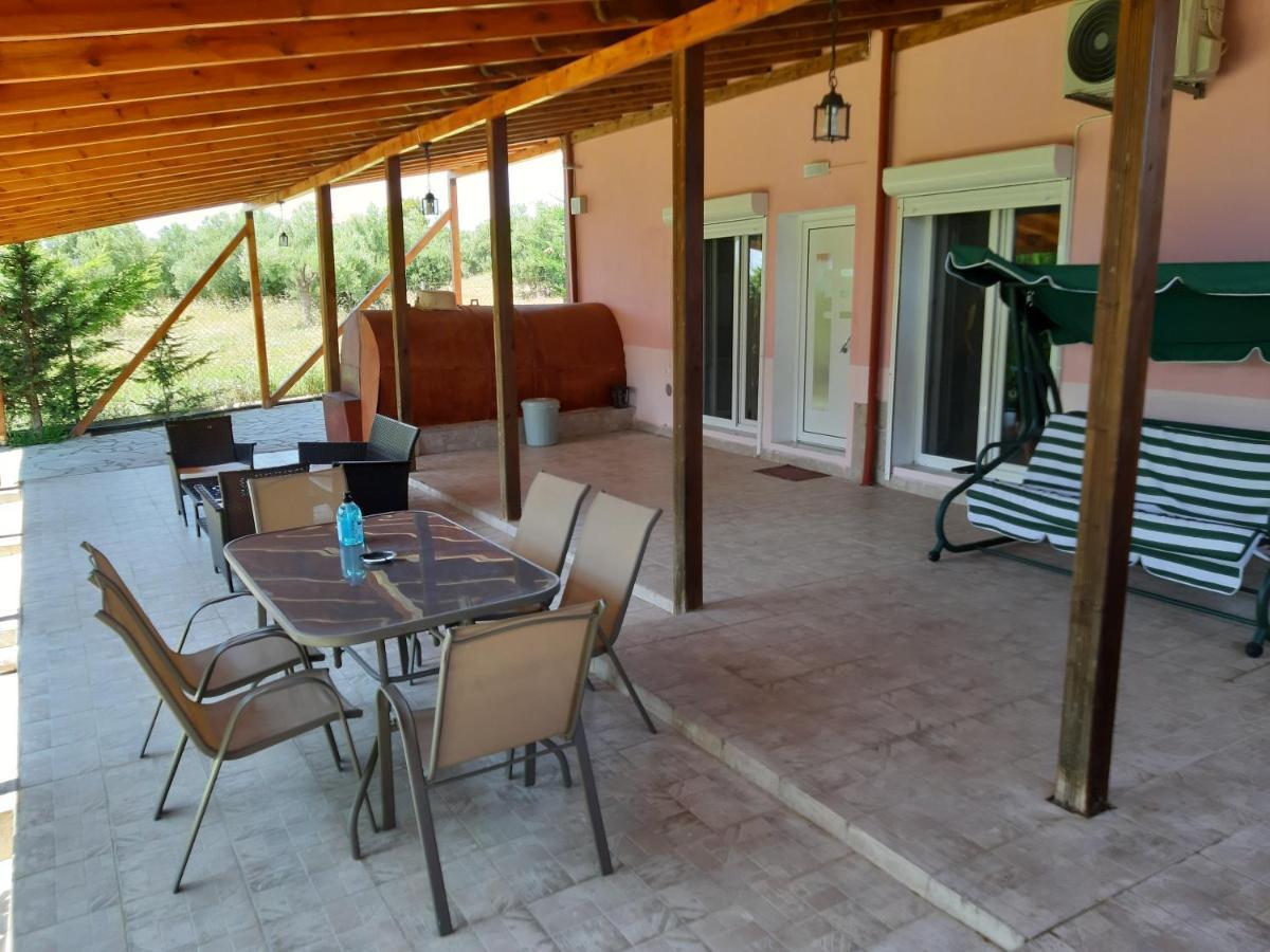 Maria Lemoni Swimming Pool Apartment Nea Skioni Exterior photo