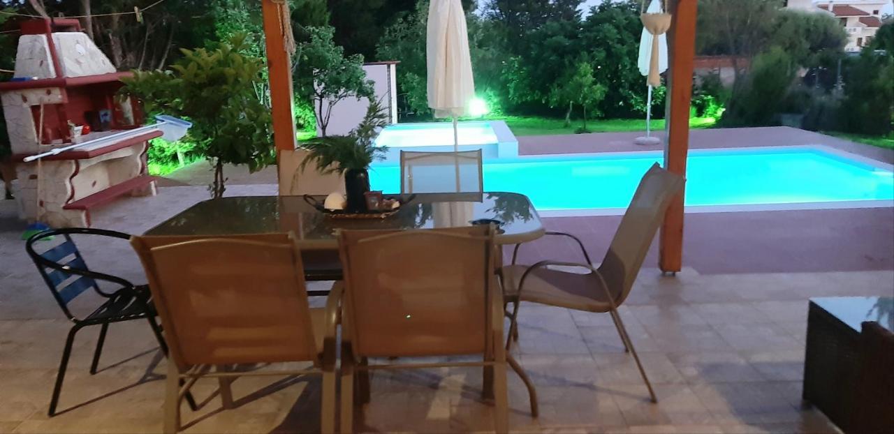 Maria Lemoni Swimming Pool Apartment Nea Skioni Exterior photo