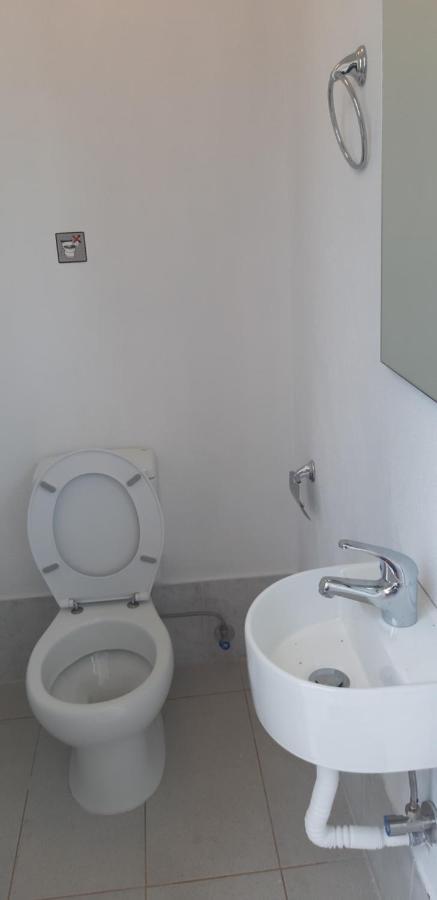 Maria Lemoni Swimming Pool Apartment Nea Skioni Exterior photo